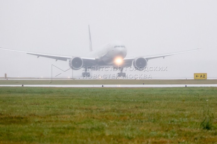 Аэропорты Москвы работают штатно в условиях тумана