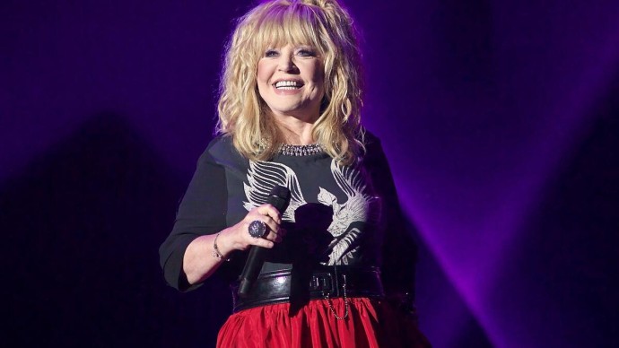 Неловкий комментарий: Пугачёва поздравила Кузьмина, но её обвинили в лицемерии – подробности Неловкий комментарий: Пугачёва поздравила Кузьмина, но её обвинили в лицемерии – подробности