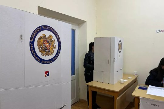 Выборы в Гюмри: возвращение старых элит и ограниченность политического выбора