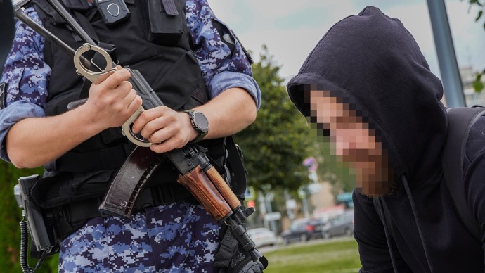 В одном из отелей Пензы неадекватный постоялец устроил матерный дебош В одном из отелей Пензы неадекватный постоялец устроил матерный дебош