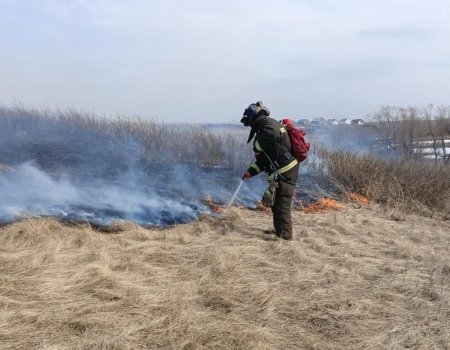 В Башкирии пожарные ликвидировали два серьезных возгорания сухой травы