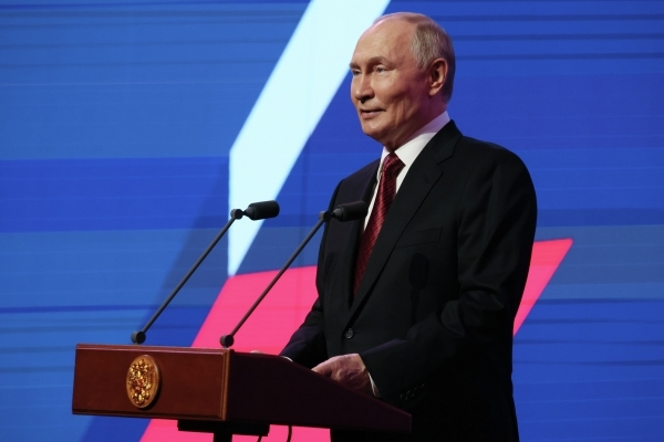 Владимир Путин назвал Москву крепким тылом для российской армии