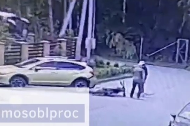 Жителю Подмосковья, сбившему подростка на питбайке палкой, дали 2 года условно Жителю Подмосковья, сбившему подростка на питбайке палкой, дали 2 года условно