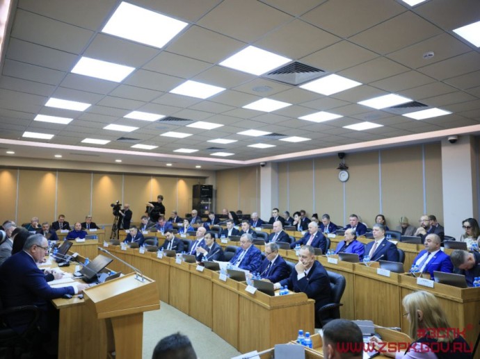 Приморский край продлил налоговые льготы для IT, фармацевтики и ОПК