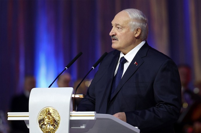 Лукашенко заявил о наличии у Белоруссии «серьезной цели» в ответ на угрозы Киева Лукашенко заявил о наличии у Белоруссии «серьезной цели» в ответ на угрозы Киева