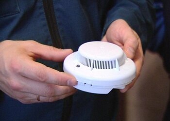 Благовещенцы получили почти тысячу пожарных извещателей