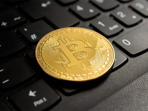 Минфин и ЦБ договорились о легализации криптовалюты во внешней торговле – СМИ