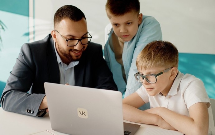 Школьники могут принять участие в профориентационной акции «День IT-знаний» Школьники могут принять участие в профориентационной акции «День IT-знаний»