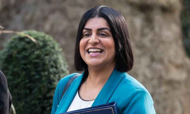 Великобритания может начать массовую депортацию украинцев на родину