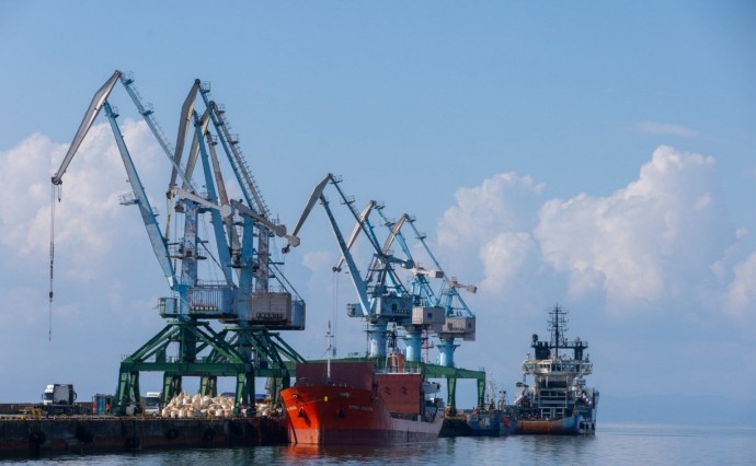 Первый этап реконструкции Корсаковского порта завершат в августе 2026 года