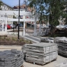 В Курске продолжается благоустройство сквера «Спутник» и площади у магазина «Куряночка»
