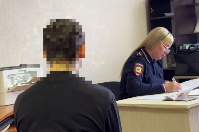 Курские полицейские установили личность подростка, издевающегося над собакой