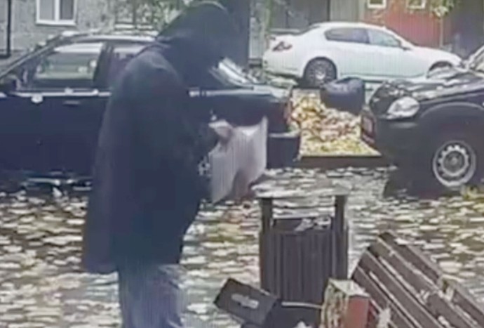 МВД: Мошенники заставили московского школьника отдать им 1,2 млн рублей