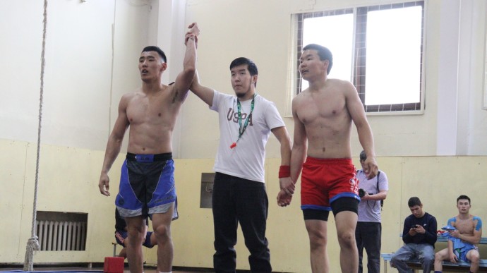 Антон Уваров стал победителем турнира по многоборью среди студентов Якутии