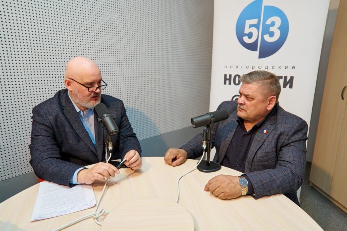 Депутат Новгородской областной Думы Сергей Тихомиров рассказал о помощи бойцам СВО и работе поисковиков
