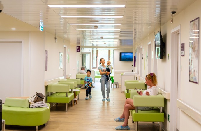 Около 2 млрд рублей потратят на модернизацию поликлиник в девяти регионах