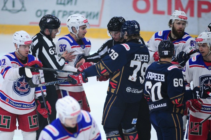 «Олимпия» победила в первом домашнем матче