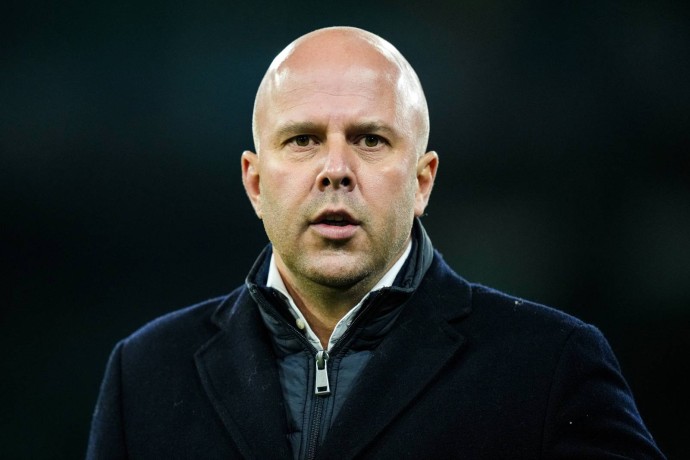 Каррагер высказался о возможном увольнении Слота из «Ливерпуля»