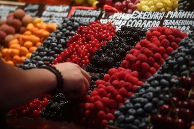 В Москве приготовились продавать ягоды