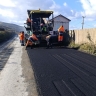На участке региональной автодороги между селами Зырянское и Люблино начали укладывать асфальт