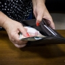 60 работающих бабушек в Кировской области получают пособие по уходу за ребёнком до полутора лет