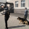 Сотрудников и посетителей судов экстренно эвакуировали из-за сообщений о минировании