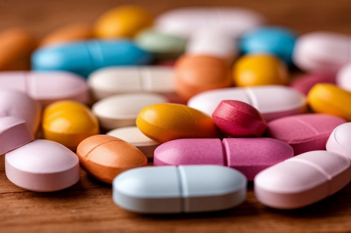 Врач Мясников рассказал о правилах лечения людей старше 60 лет