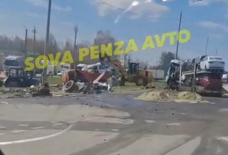 В Пензенской области случилась страшная авария с автовозом. ВИДЕО