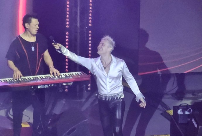 Ночью SHAMAN опубликовал срочный пост для своих поклонников