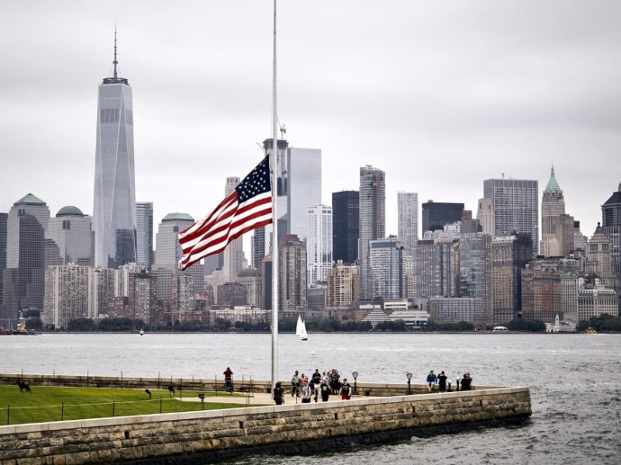 Запад роет себе яму: политолог раскрыл последствия санкций против России