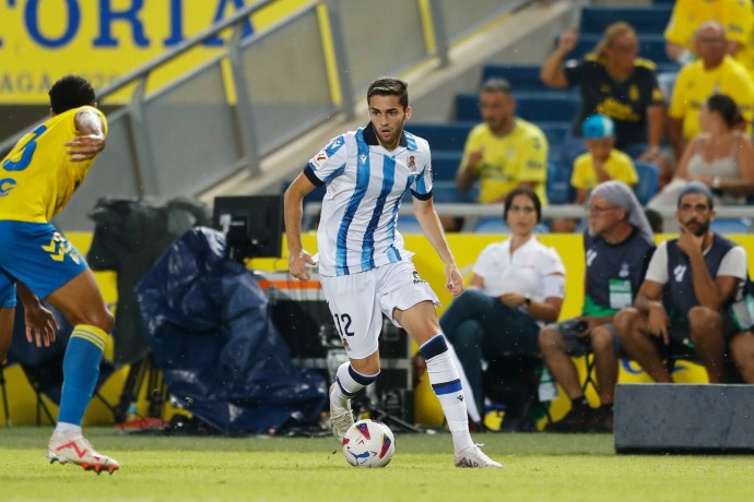 Брат Захаряна высказался об интересе «Лиона» Брат Захаряна высказался об интересе «Лиона»