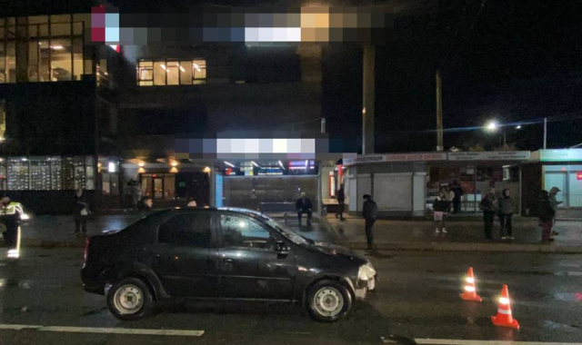 Иномарка сбила мужчину возле перехода на улице 50 лет СССР в Уфе Иномарка сбила мужчину возле перехода на улице 50 лет СССР в Уфе