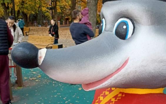 В Курске вандалы вновь повредили скульптуры в обновлённом Парке Пионеров В Курске вандалы вновь повредили скульптуры в обновлённом Парке Пионеров