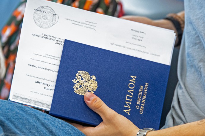 В Минобрнауки рассказали, как будут распределять платные места в вузах В Минобрнауки рассказали, как будут распределять платные места в вузах