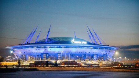 «Зенит» вырвал победу в матче против «Пари-НН»: Александр Соболев сделал дубль