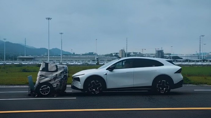 Кроссовер XPeng G7 способен автоматически тормозить со скорости 130 км/ч