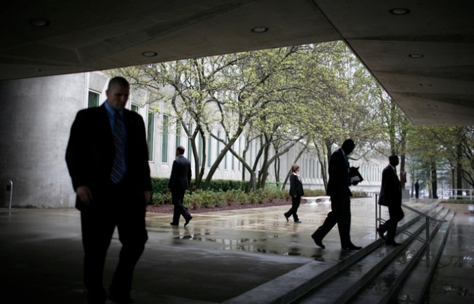 Рядом со штаб-квартирой ЦРУ в Вирджинии произошла стрельба Рядом со штаб-квартирой ЦРУ в Вирджинии произошла стрельба