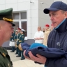 Губернатор передал в школу Курильска личные вещи Героя России Эдуарда Норполова