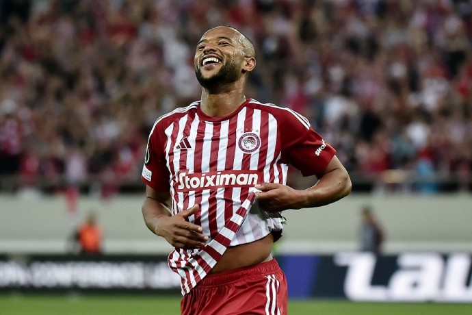 Аутсайдер РПЛ "Сочи" готов платить по 4 миллиона евро марокканцу из "Олимпиакоса" Аутсайдер РПЛ "Сочи" готов платить по 4 миллиона евро марокканцу из "Олимпиакоса"