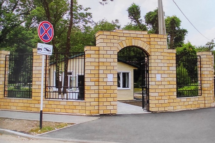 На Ставрополье в психиатрической больнице высадили липовую аллею в честь 80-й годовщины Победы