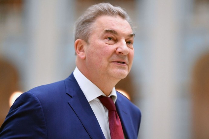 Владислав Третьяк: "Средние игроки из-за океана почему-то обгоняют россиян" Владислав Третьяк: "Средние игроки из-за океана почему-то обгоняют россиян"