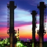 США ударили санкциями по иранской нефти и назначили награду за КСИР