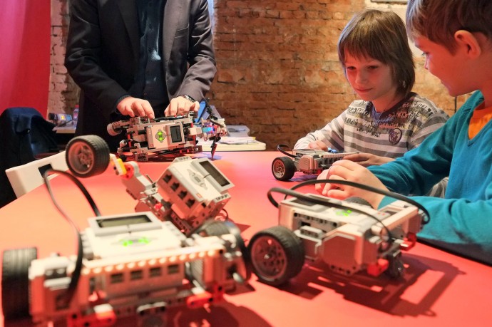 Продажи развивающих игрушек в 2025 году выросли на 35%