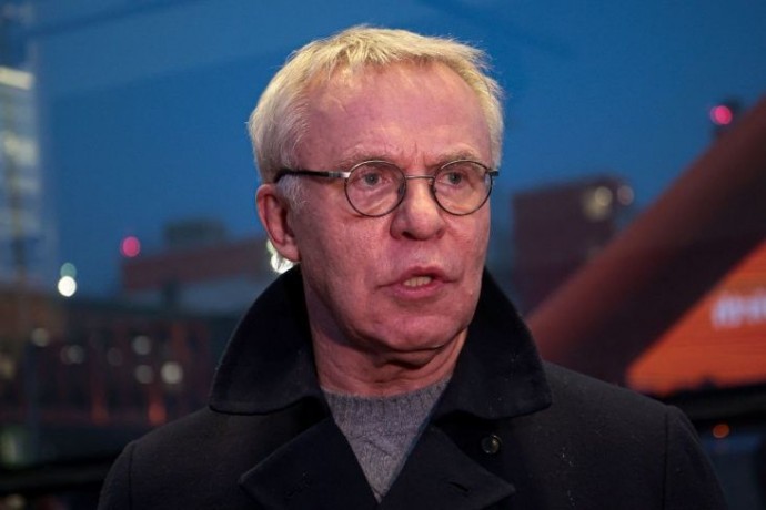 Фетисов призвал главу МОК вернуть России флаг и гимн
