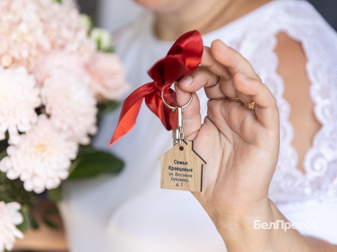 Вячеслав Гладков ответил на вопрос о темпах строительства домов для многодетных