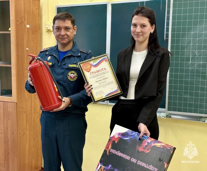 16-летняя тулячка спасла бабушку и дом от пожара благодаря кошке