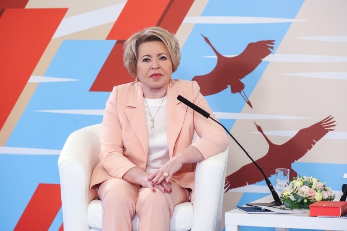 Матвиенко рассказала, как воспитать патриотов