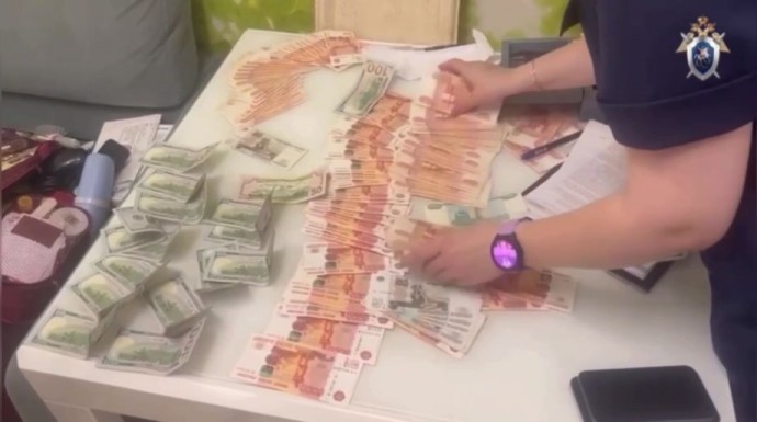 В Приморье осудят за взятки и превышение полномочий четырех бывших сотрудников ВПЭС