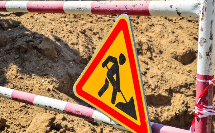 В субботу на улице Поповича в Южно-Сахалинске полностью перекроют проезд