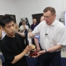 Губернатор поздравил сахалинскую команду КВН с наградой на фестивале "Голосящий КиВиН"